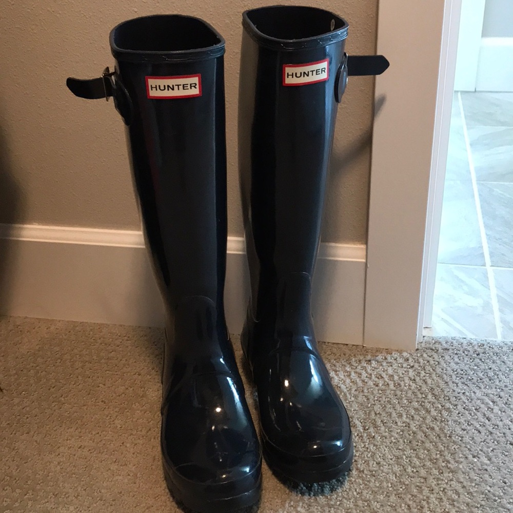Hunter tall gloss rain boots
